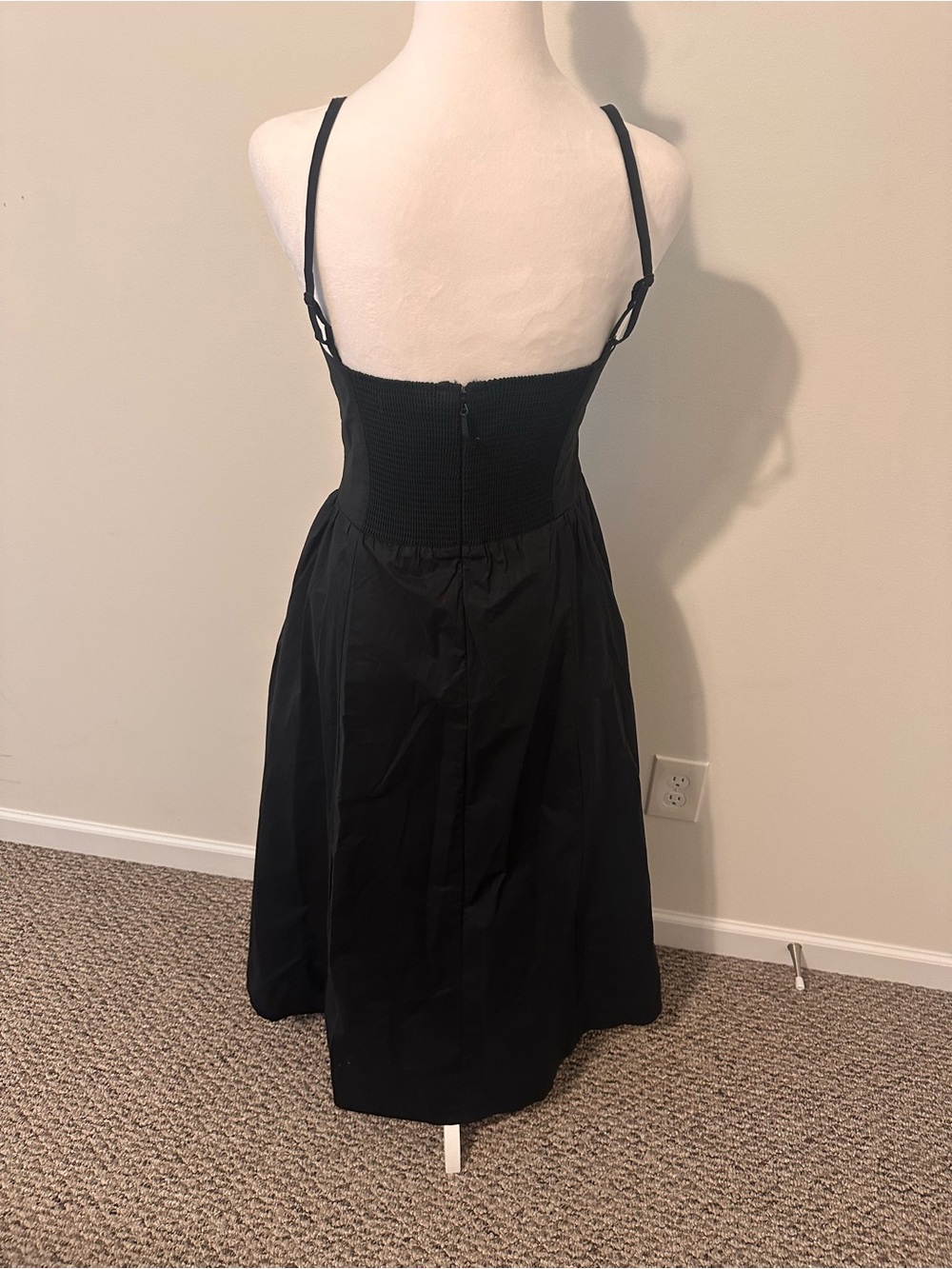 Aritzia Babaton Black Technique Poplin Drop Waist Midi Dress Size 0 - Picture 3 of 7